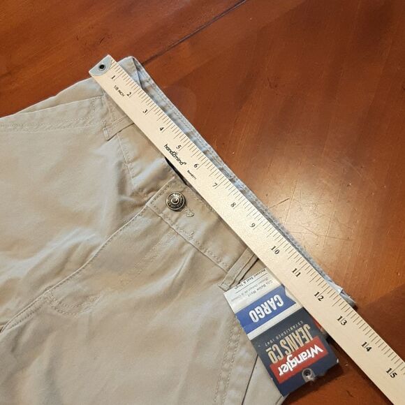 Wrangler Cargo Shorts - Picture 8 of 10